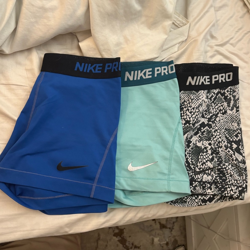Nike Pro Shorts Set in Blue, Teal, and Black Print